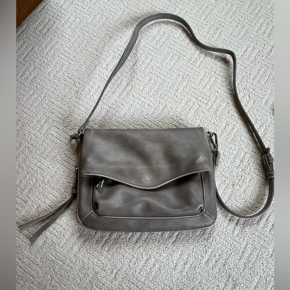 Moda Luxe Gray Faux Leather Women's Crossbody Bag
